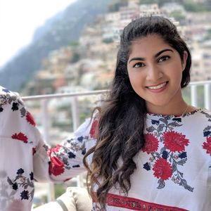 Meet your Posher, Bini